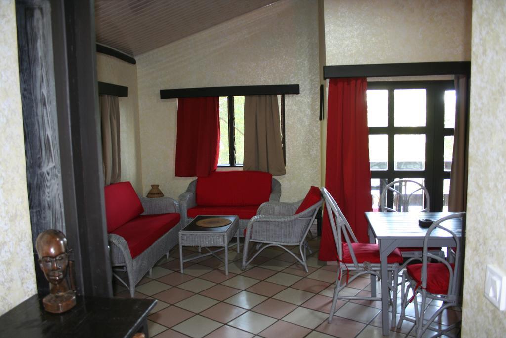 Hotel Napoleon Lagune Lomé Kültér fotó