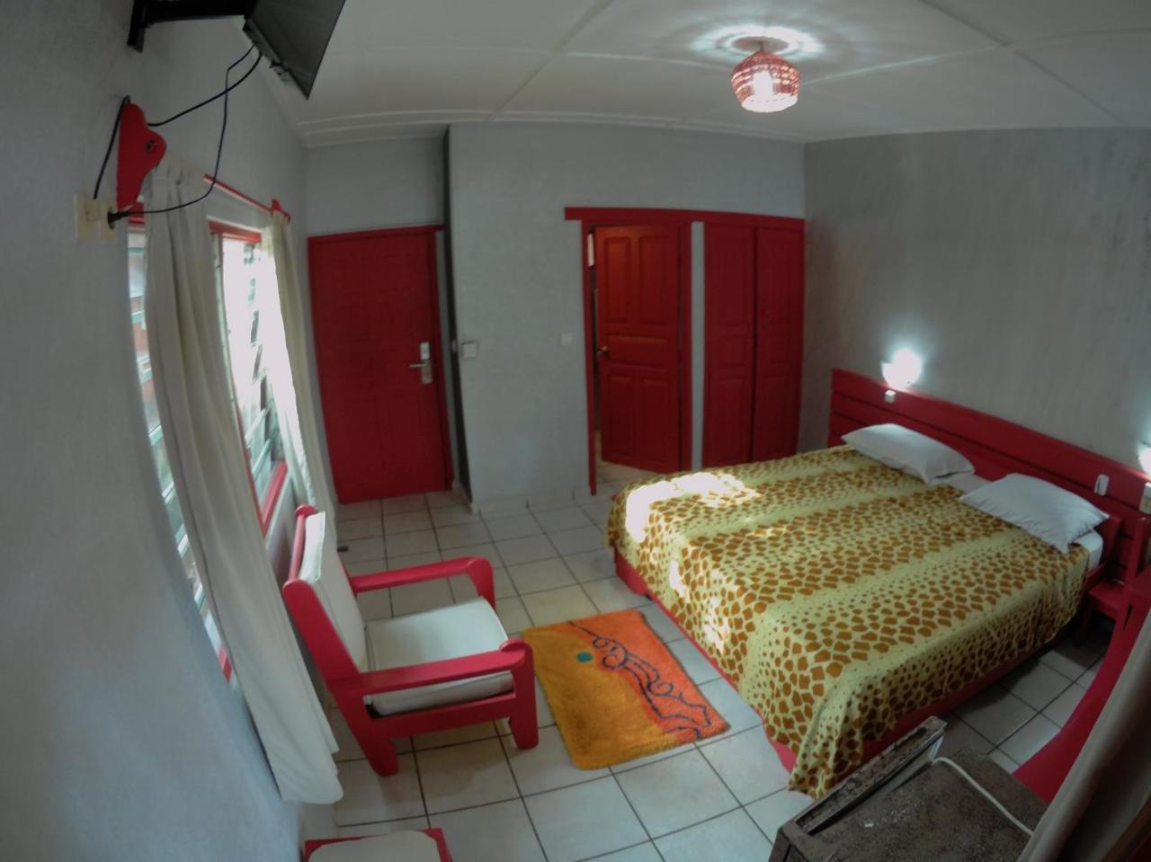 Hotel Napoleon Lagune Lomé Kültér fotó
